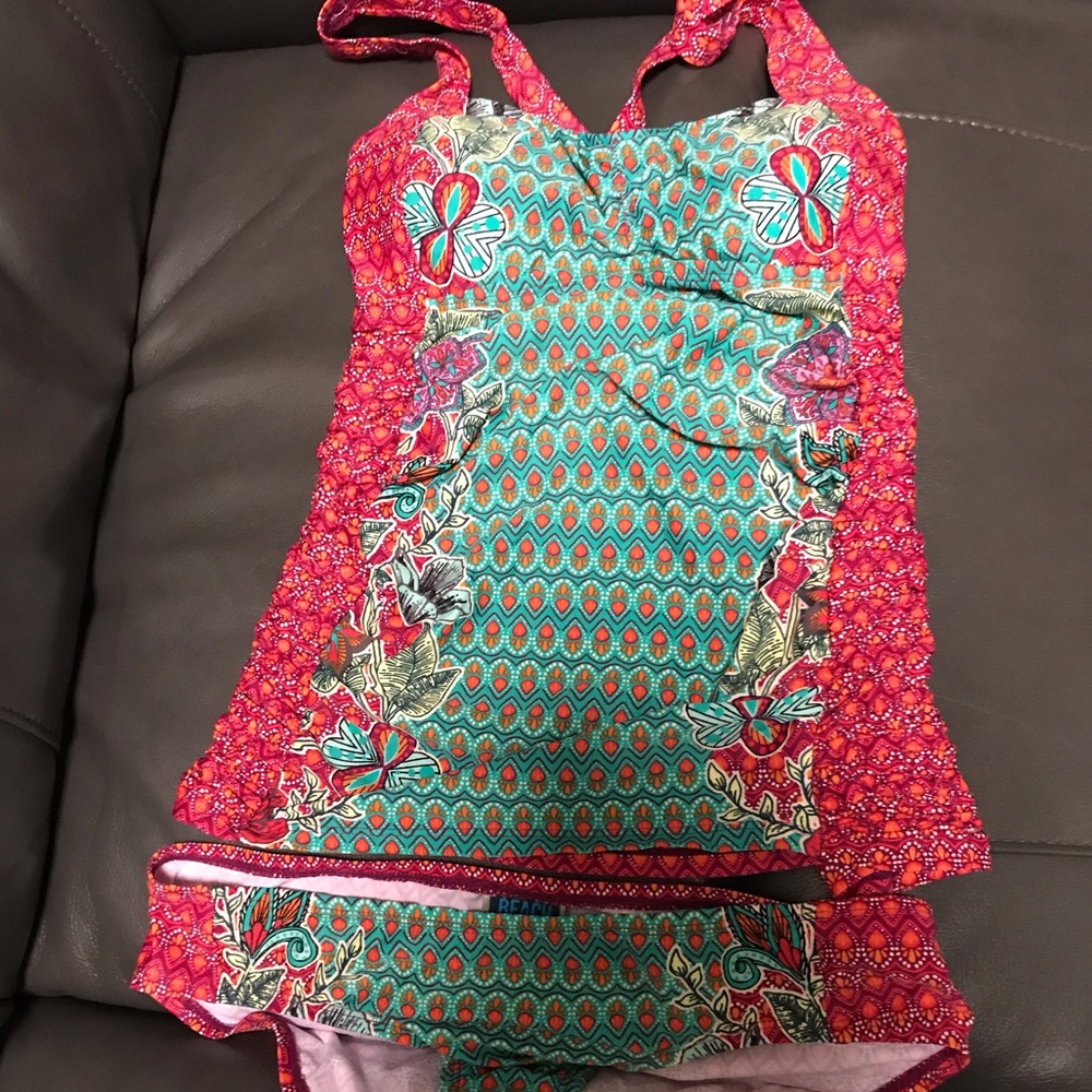 Beach Bump by Motherhood Maternity swimsuit